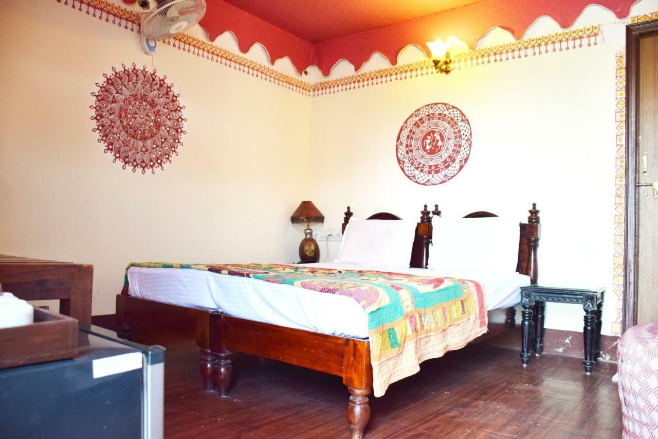 Hotel Kurabar Kothi Удайпур Екстер'єр фото