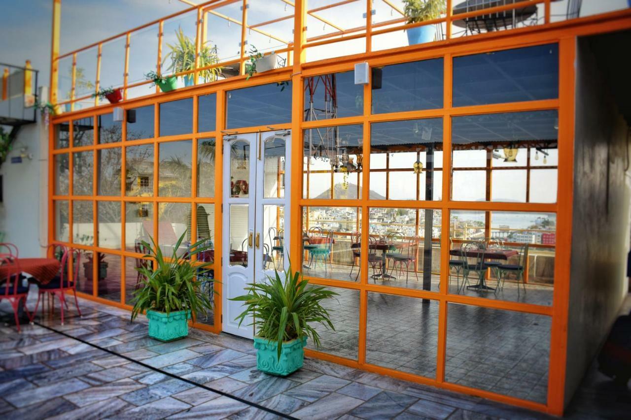 Hotel Kurabar Kothi Удайпур Екстер'єр фото