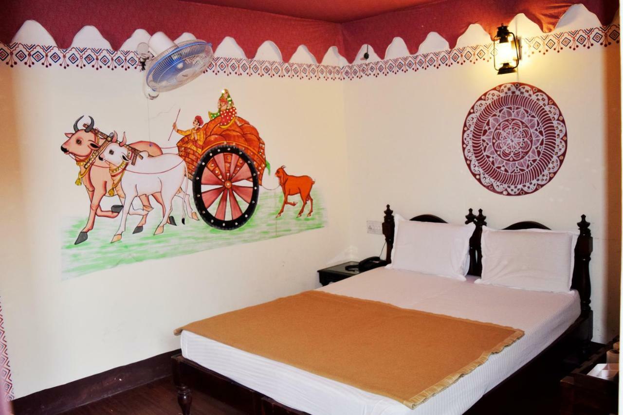 Hotel Kurabar Kothi Удайпур Екстер'єр фото